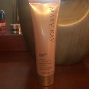 Brand new Mary Kay Timewise Repair